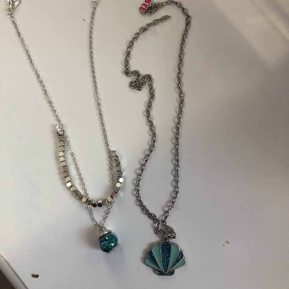 2 Necklaces - Picture 2 of 2